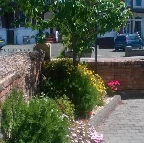 مبيت وإفطار Vale House