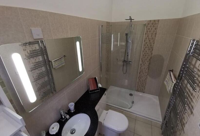 مبيت وإفطار Vale House