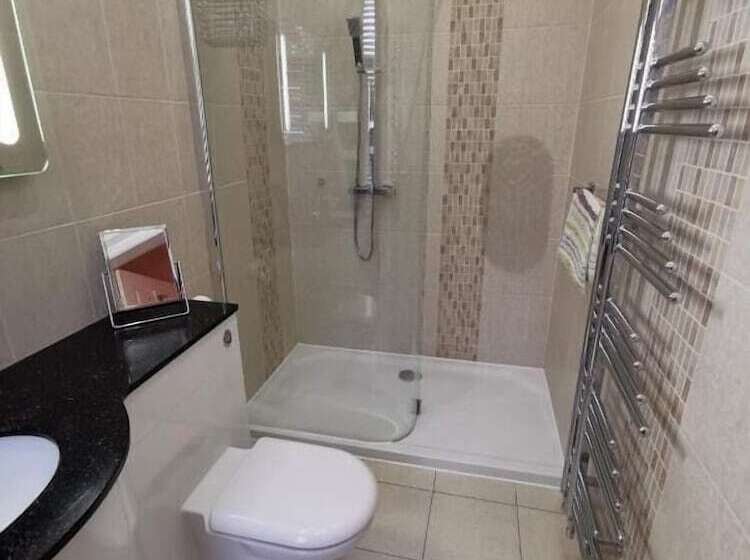 مبيت وإفطار Vale House