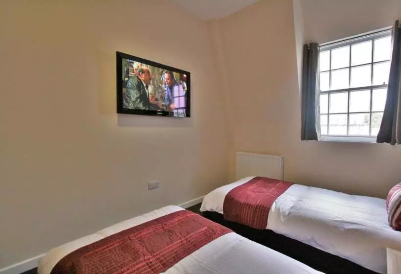 Central Hotel Gloucester By Roomsbooked