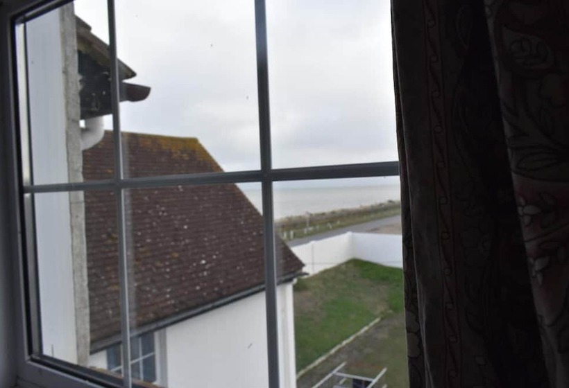 ホテル Foreshore House