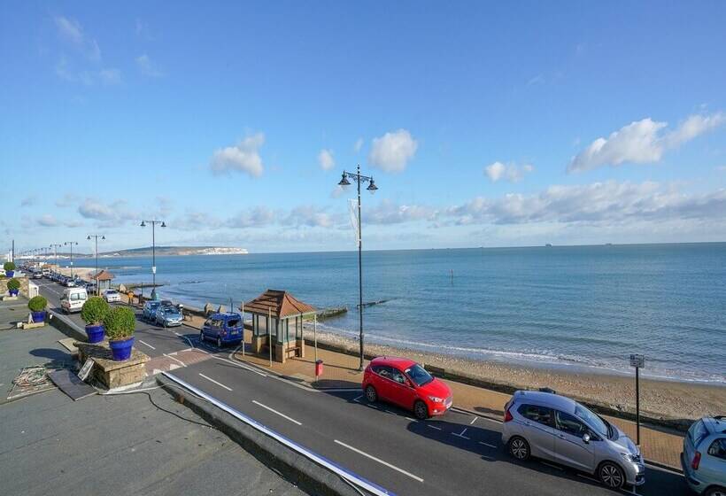 Hotel OYO Shanklin Beach