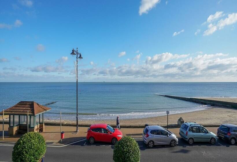 Hotel OYO Shanklin Beach
