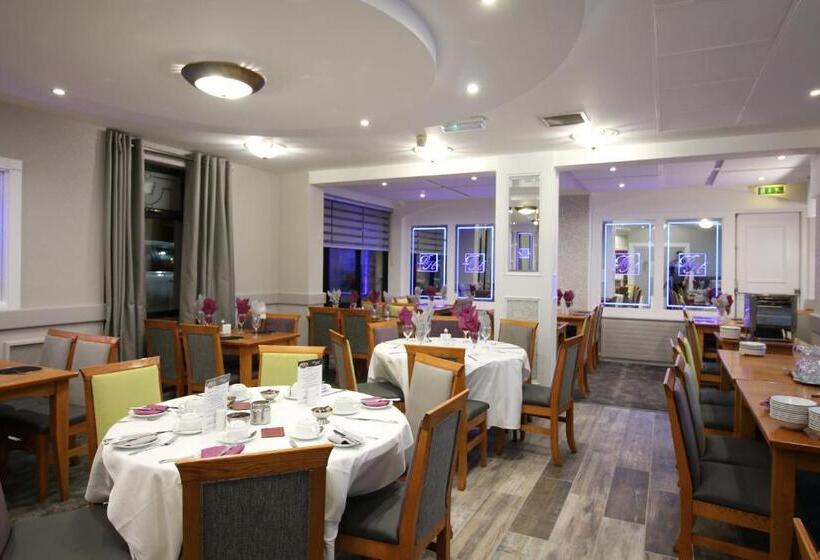 Отель The Royal