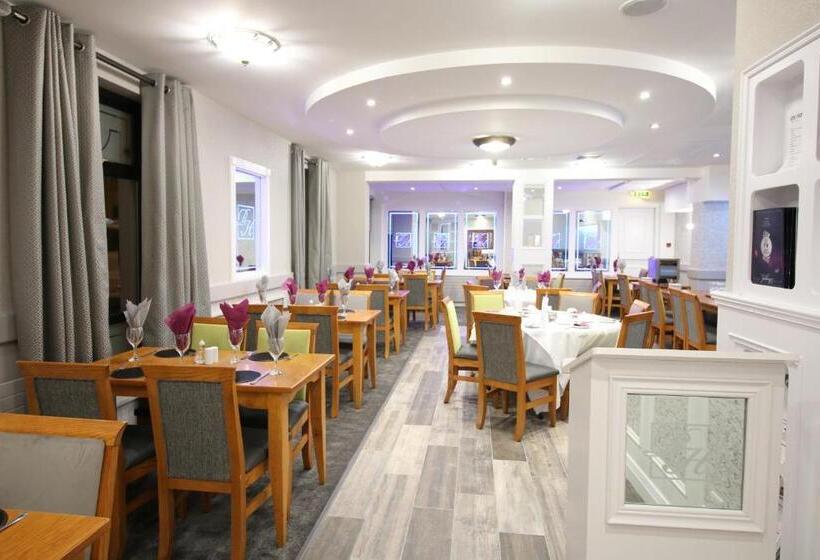 Отель The Royal