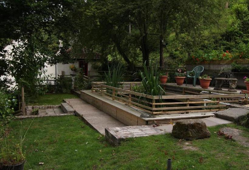 Ladywood House Bed And Breakfast