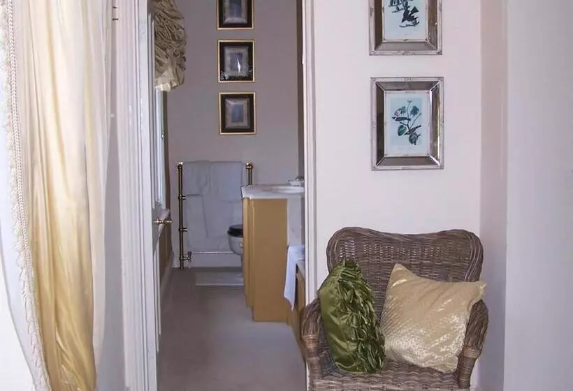 Lodge Farm Bed & Breakfast