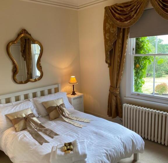 Lodge Farm Bed & Breakfast