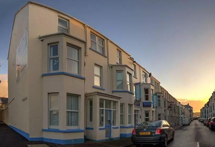 Portrush Holiday Hostel Guesthouse