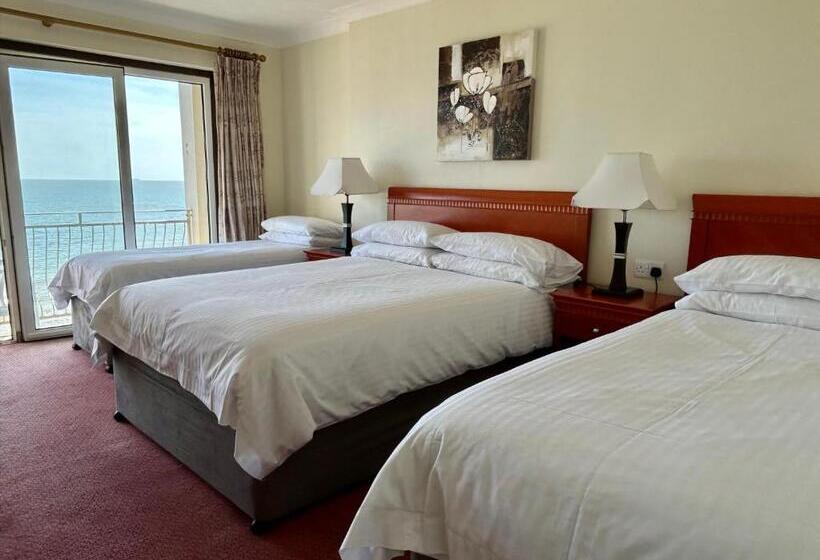 Sandringham Hotel   Seafront, Sandown   Free Car Ferry