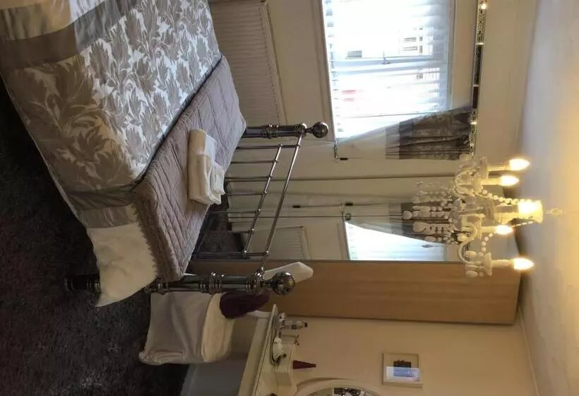 Three Bridges Bed & Breakfast