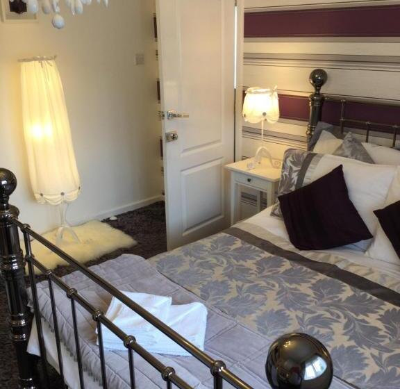 Three Bridges Bed & Breakfast