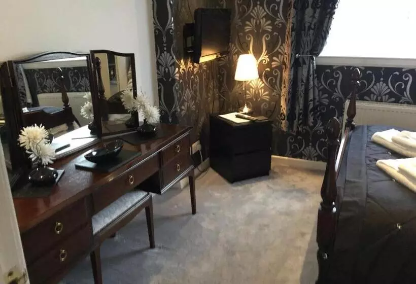 Three Bridges Bed & Breakfast