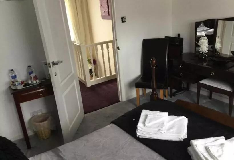 Three Bridges Bed & Breakfast