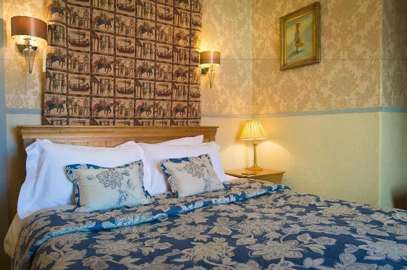 تختخواب و صبحانه Victoria House Room Only Accommodation