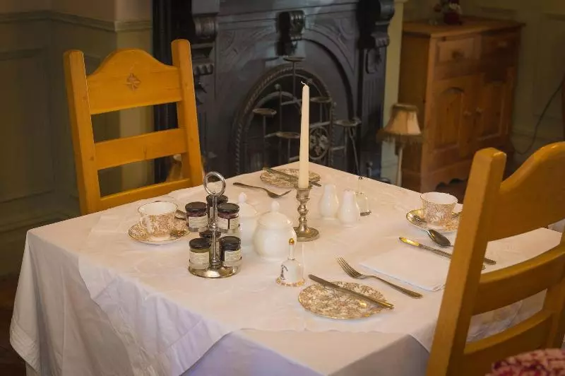 تختخواب و صبحانه Victoria House Room Only Accommodation