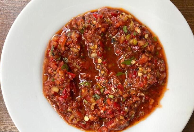 281 Hotel & Restaurant