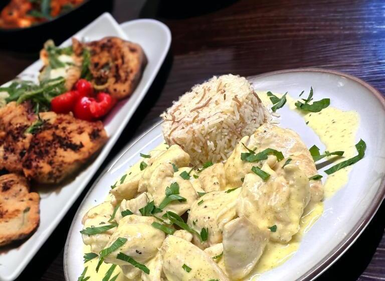 281 Hotel & Restaurant