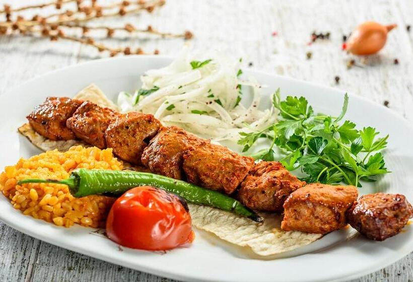 281 Hotel & Restaurant