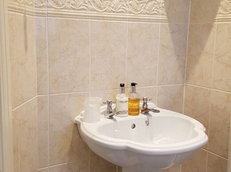 مبيت وإفطار Hanwell House