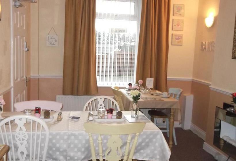 مبيت وإفطار Kirkcroft Guest House