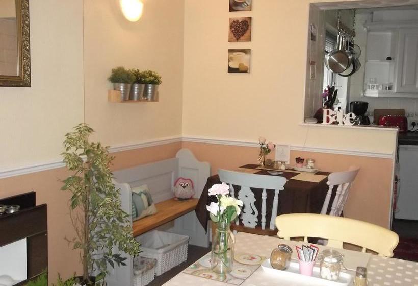 مبيت وإفطار Kirkcroft Guest House