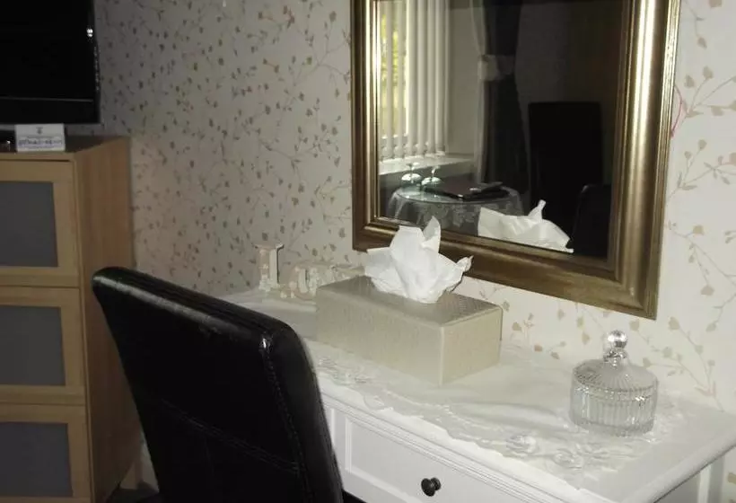 تختخواب و صبحانه Kirkcroft Guest House
