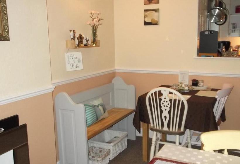 مبيت وإفطار Kirkcroft Guest House