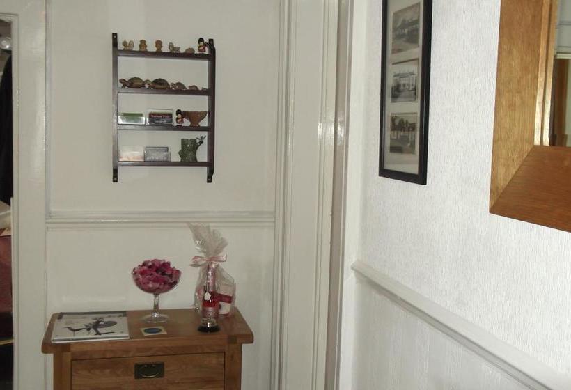 مبيت وإفطار Kirkcroft Guest House