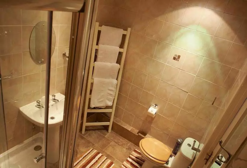 تختخواب و صبحانه Kirkcroft Guest House