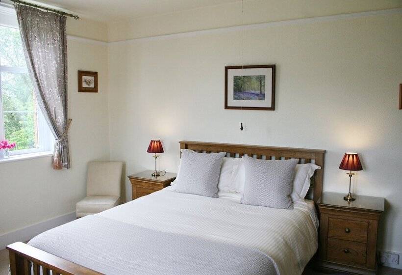 민박 Newcourt Barton