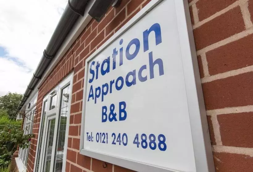 ベッドアンドブレックファースト Station Approach
