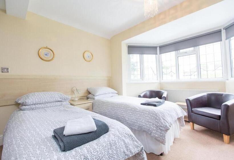 Bed and Breakfast Station Approach