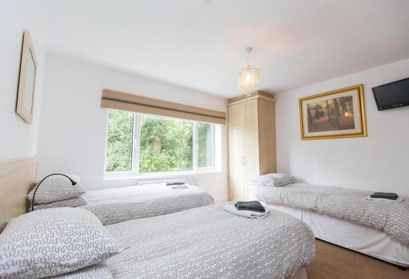 Bed and Breakfast Station Approach