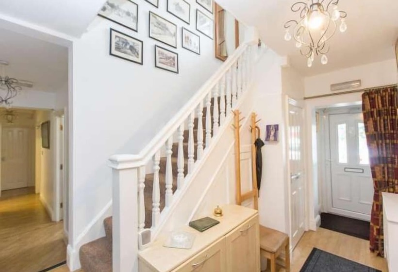 Bed and Breakfast Station Approach