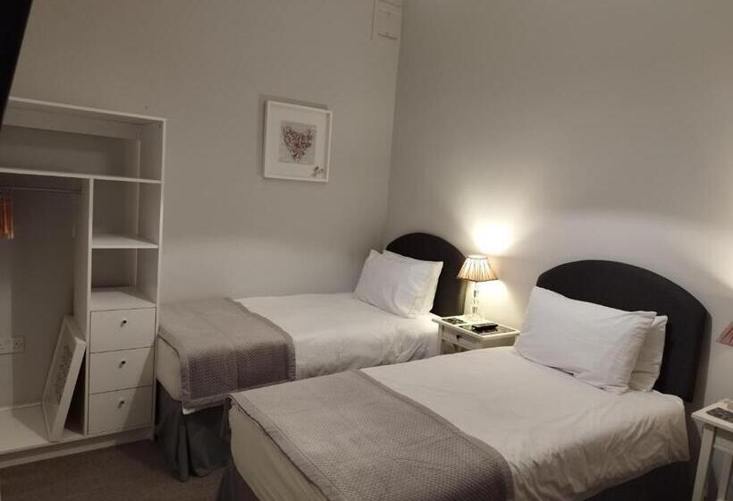 צימר The Monarch