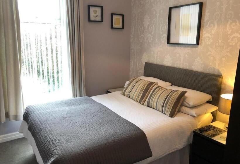 צימר The Monarch