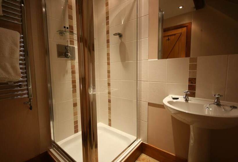 민박 Upper Neatham Mill