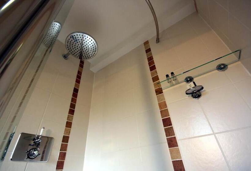 민박 Upper Neatham Mill