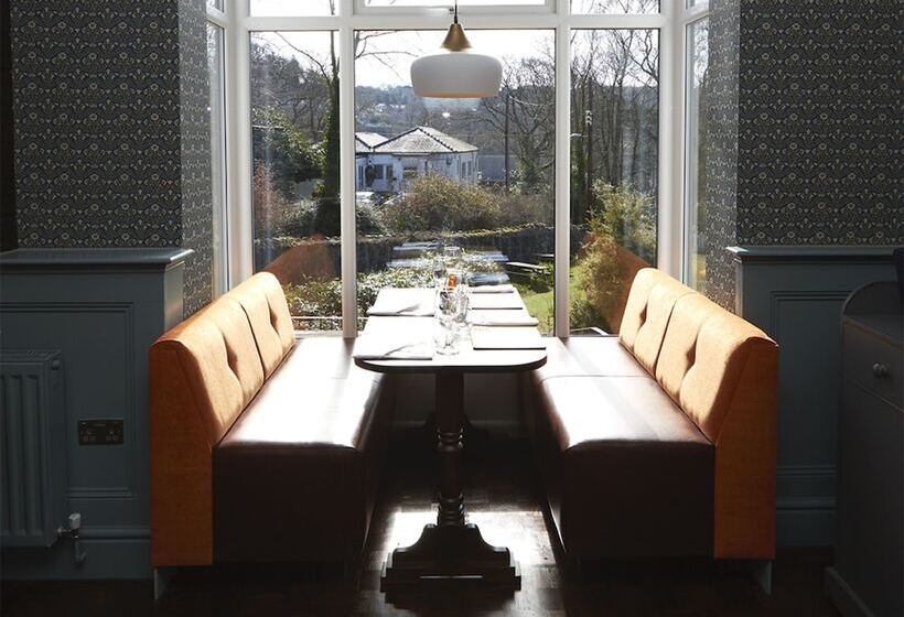 Отель Anglesey Arms