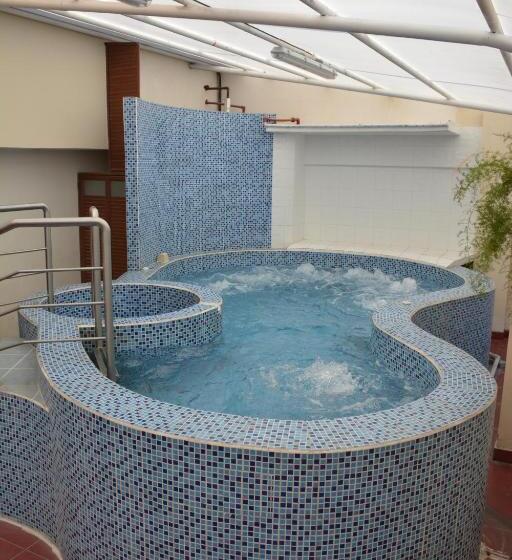 ホテル Elvita Spa