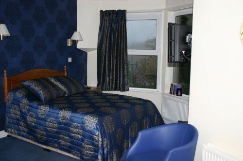 Отель Five Rise Locks