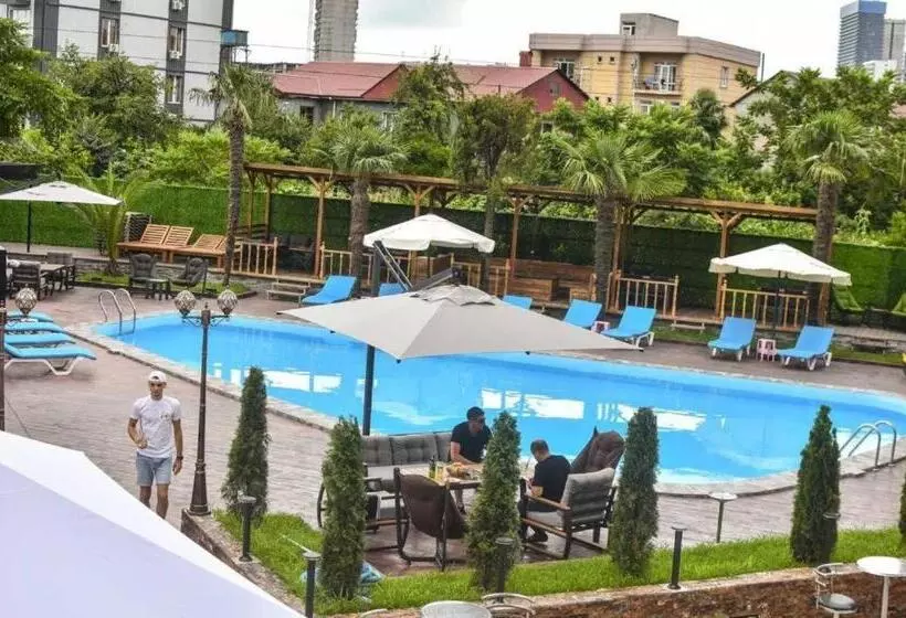 هتل Grand Georgian Palace