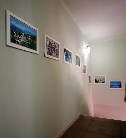 هتل Kutaisi Globus