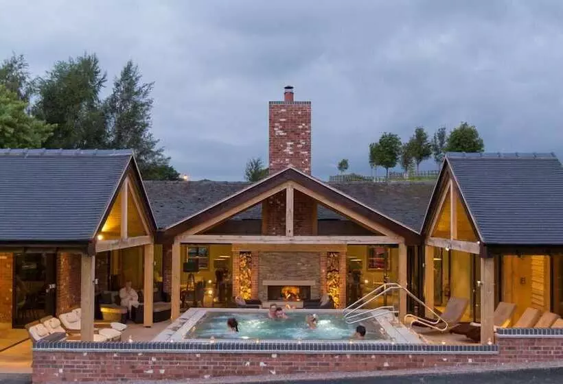 Hotelli Moddershall Oaks