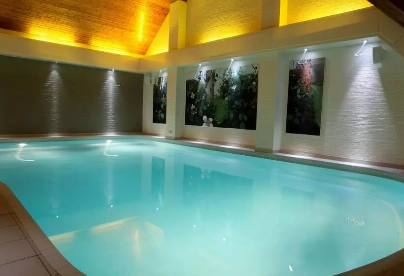 Hotelli Moddershall Oaks