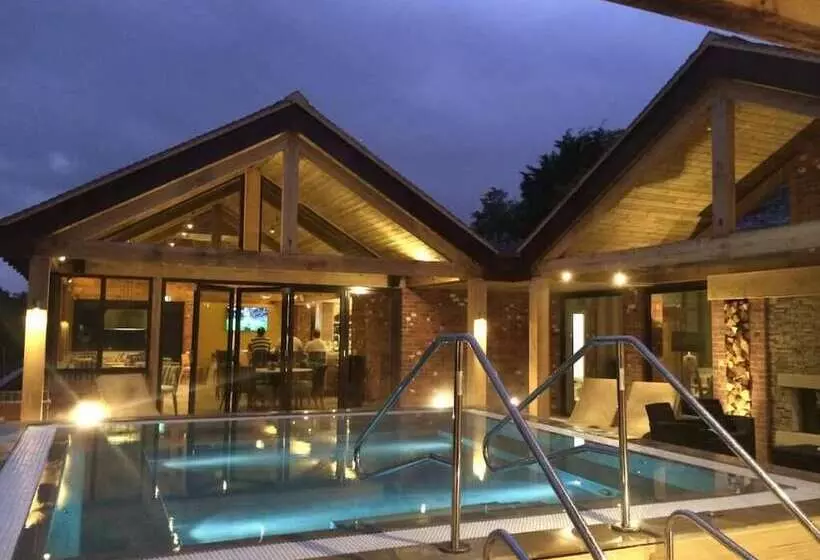 Hotelli Moddershall Oaks