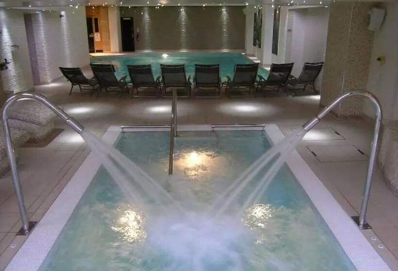 Hotelli Moddershall Oaks