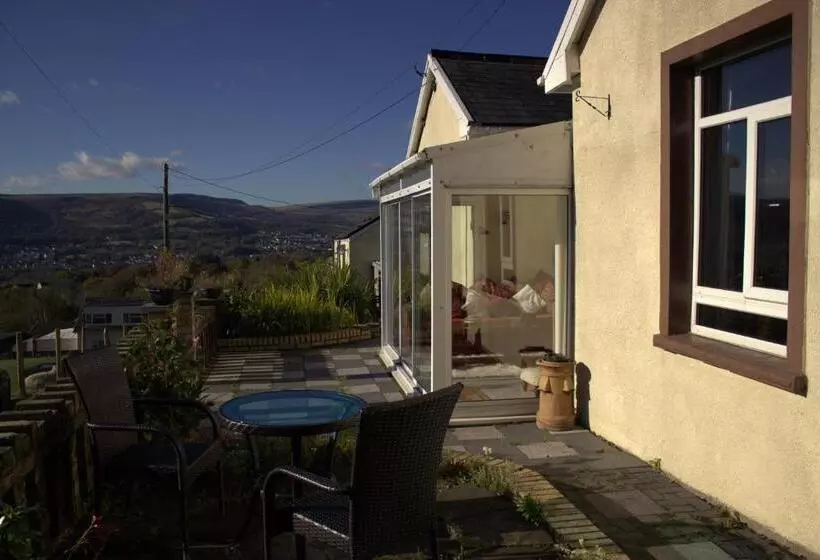 ホテル Penybryn Cottages