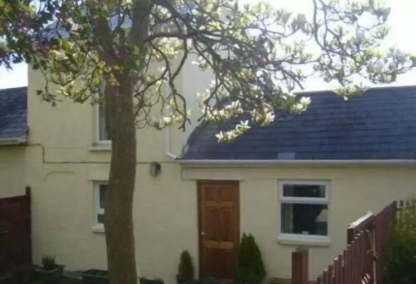 ホテル Penybryn Cottages